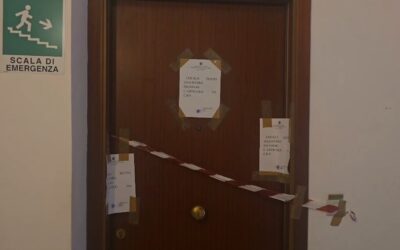 Cava un occhio al padre con una chiave: arrestato un 63enne a Grosseto