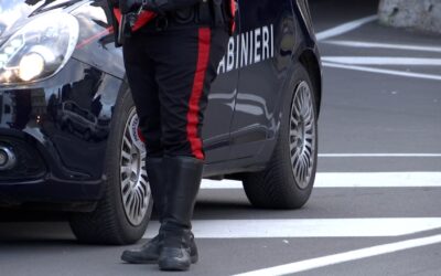 Producono documenti falsi per lavoratori extracomunitari: cinque arresti