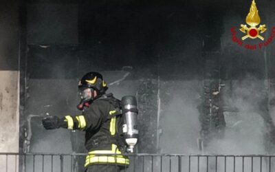 Incendio in via Marsiliana: salvato il cane di famiglia rimasto in casa